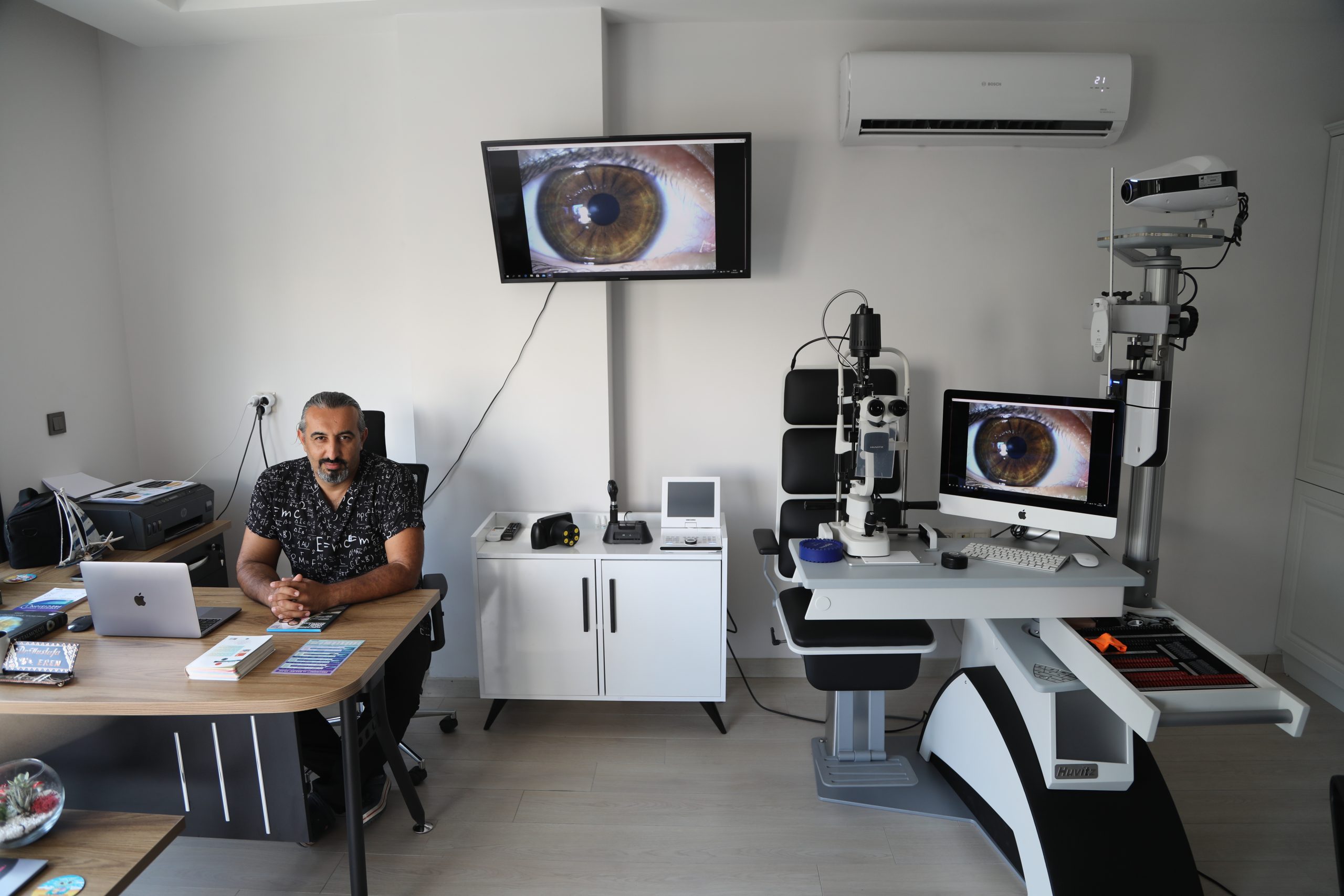 Marmaris Göz Hastalıkları ve Cerrahisi uzmanı Op. Dr. Mustafa Eren Muayenehanesinde Hasta Kabulüne Başladı