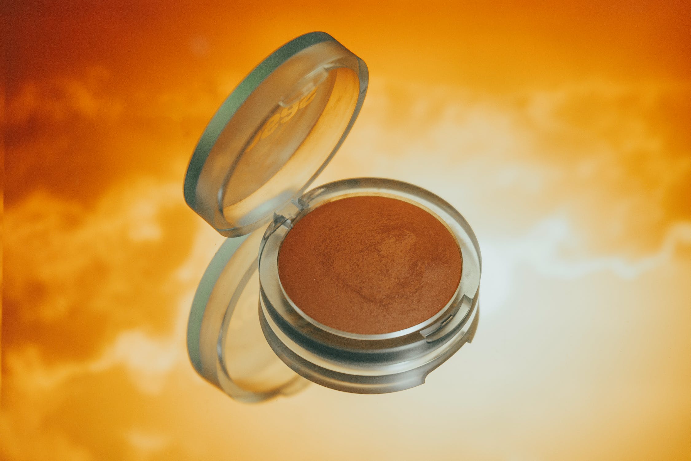 Bronzer Nedir Nasıl Kullanılır?